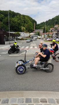 Dobrodelna akcija Deželak Junak 1